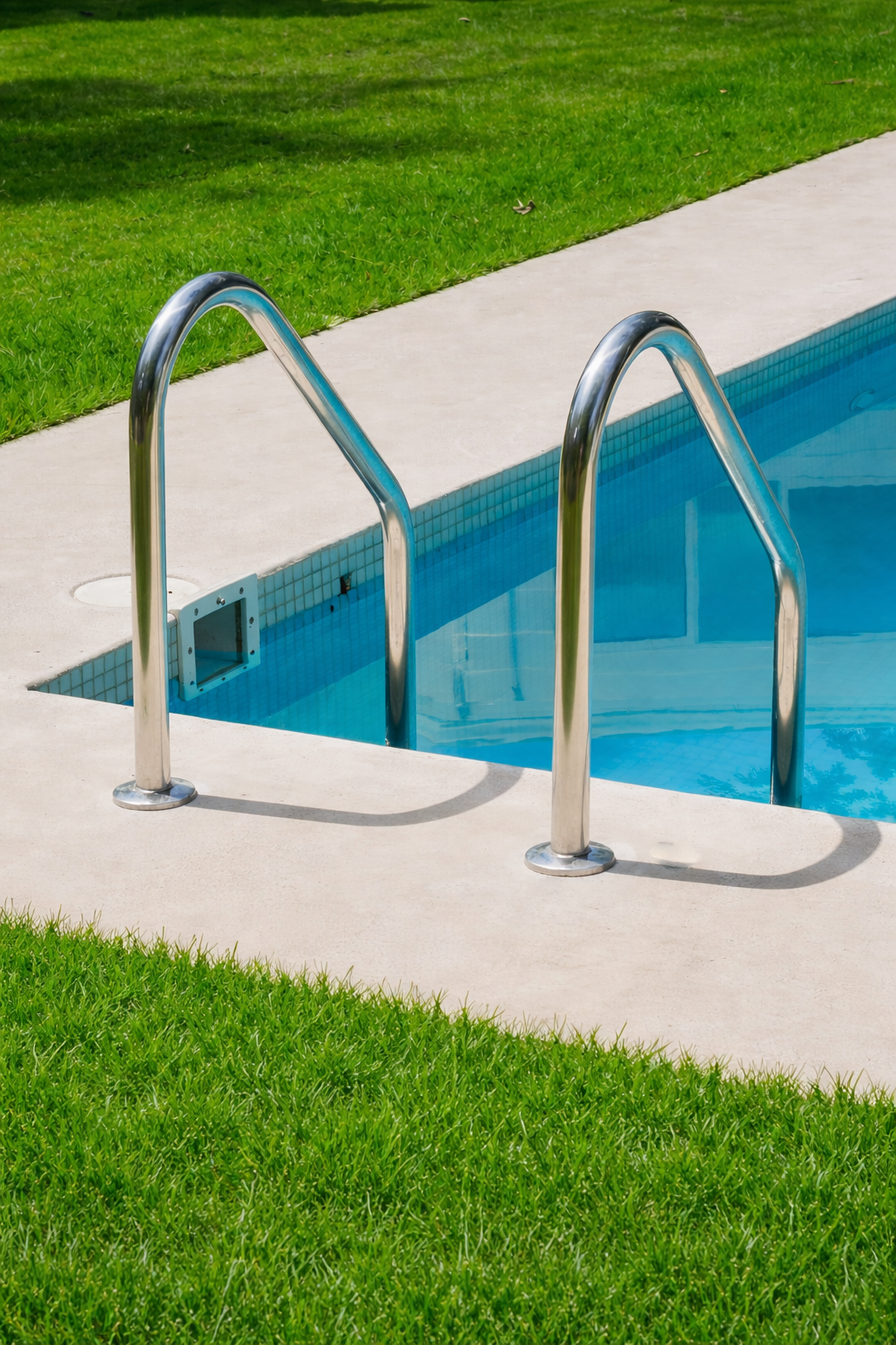 Ladder with handrails for easy access to the water.